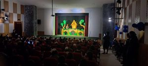 Jizzax viloyat qo’g’irchoq teatriga maktab o’quvchilari tashrif buyurishdi.