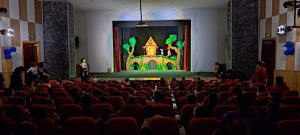 Jizzax viloyat qo’g’irchoq teatriga maktab o’quvchilari tashrif buyurishdi.