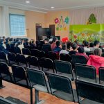 Jizzax viloyat qo’g’irchoq teatri ijodiy guruhi viloyatimizning Paxtakor tumanidagi o’quvchilar huzurida bo’lishdi