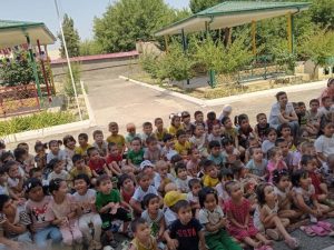 Jizzax viloyat Qo’g’irchoq teatri ijodiy guruhi viloyatimizning Forish tumanida.