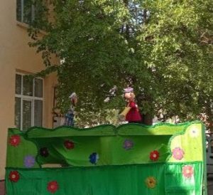 🎭 Jizzax viloyat Qo’g’irchoq teatri ijodiy guruhi MTM, ONMTMlarda bo’lishdi.