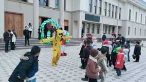 “Ochiq kassa” tashabbusi teatr va muxlislar o‘rtasidagi ochiqlikni mustahkamlash, madaniy hordiq chiqarishga bo‘lgan qiziqishni yanada oshirishga xizmat qilmoqda.